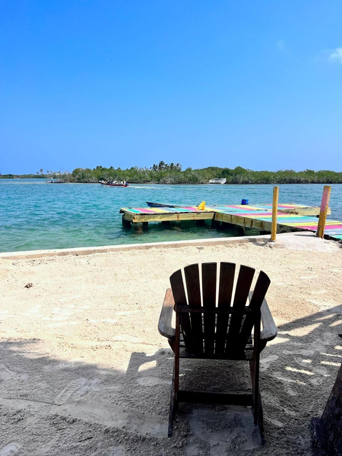 El Arca Hotel Tintipan Island Exterior photo