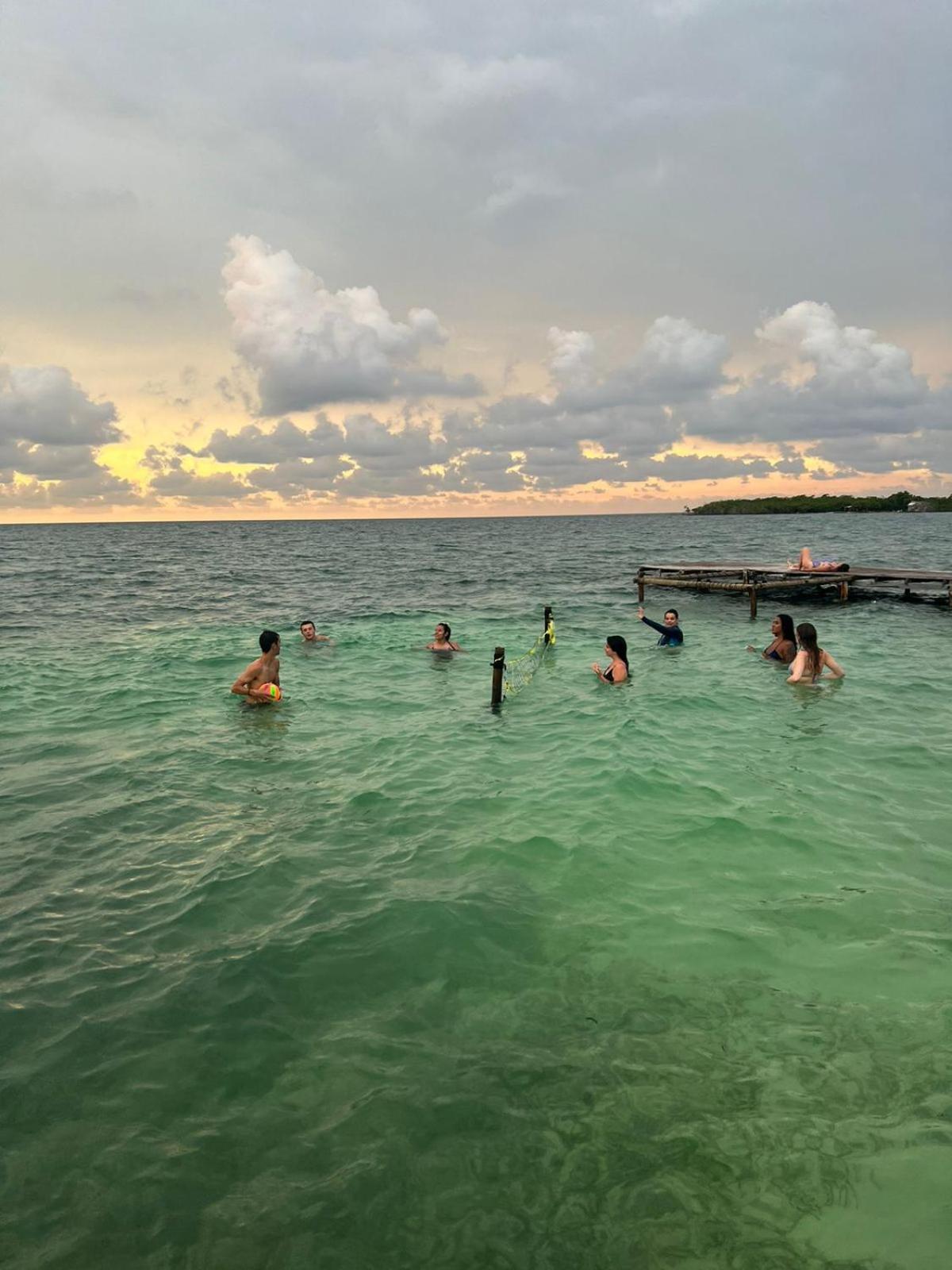 El Arca Hotel Tintipan Island Exterior photo