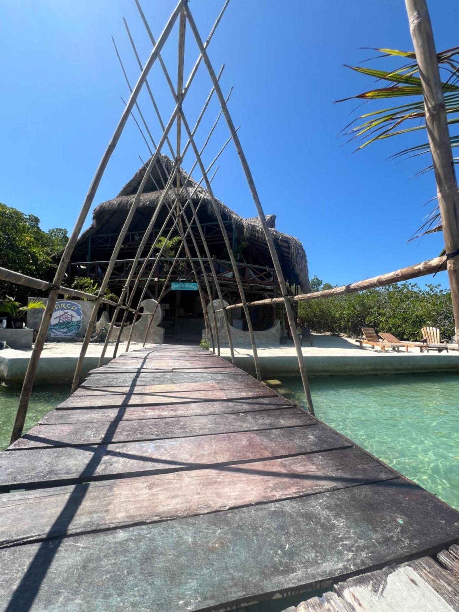 El Arca Hotel Tintipan Island Exterior photo